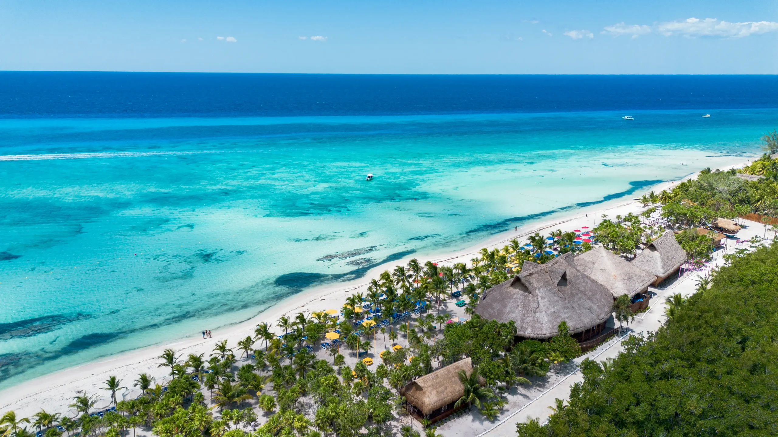 Scenic beachfront view from KUZÁ Day Pass in Cozumel